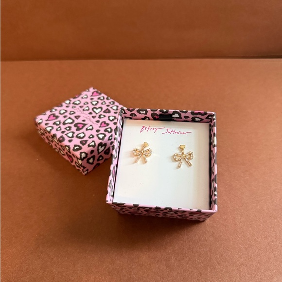 Betsey Johnson Gold Crystal Bow Earrings - Picture 2 of 2